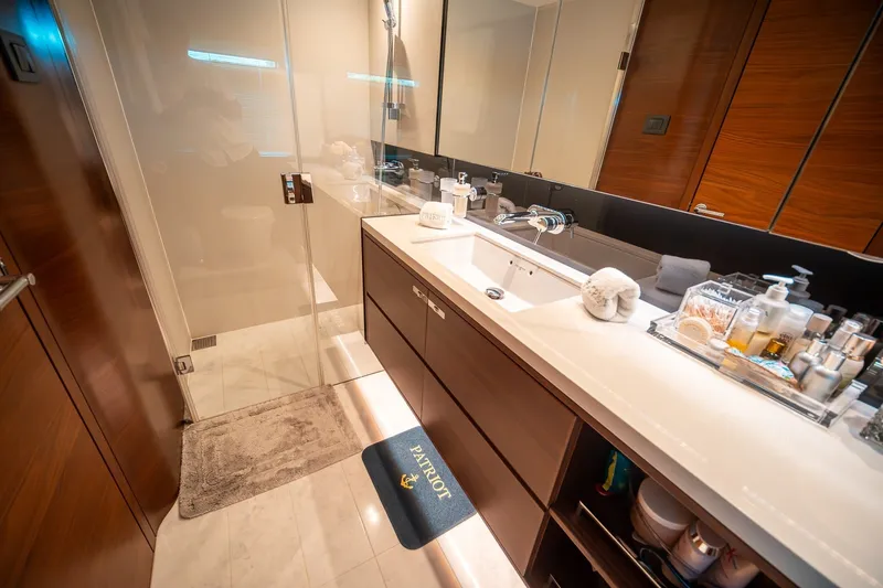 Slide: The Image of Princess 68 Flybridge 2017 - 7843944