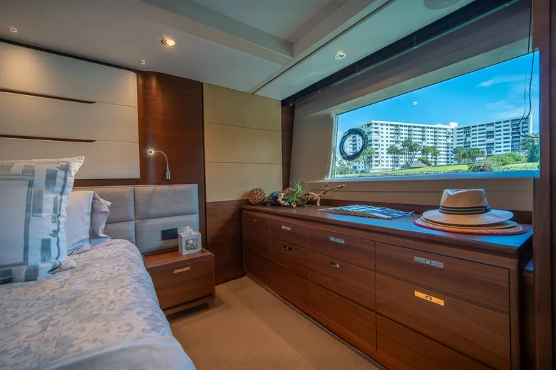 Slide: The Image of Princess 68 Flybridge 2017 - 7843942