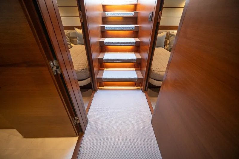 Slide: The Image of Princess 68 Flybridge 2017 - 7843948