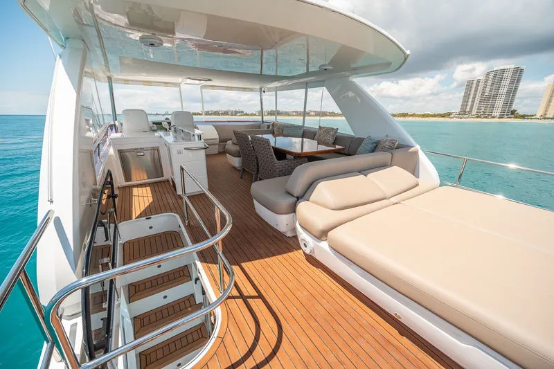 Slide: The Image of Princess 68 Flybridge 2017 - 7843964