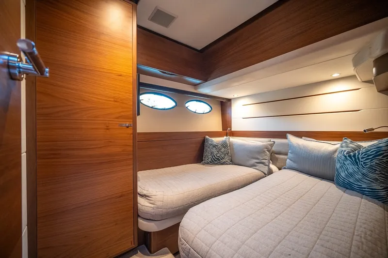 Slide: The Image of Princess 68 Flybridge 2017 - 7843953