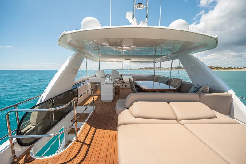 Slide: The Image of Princess 68 Flybridge 2017 - 7843907