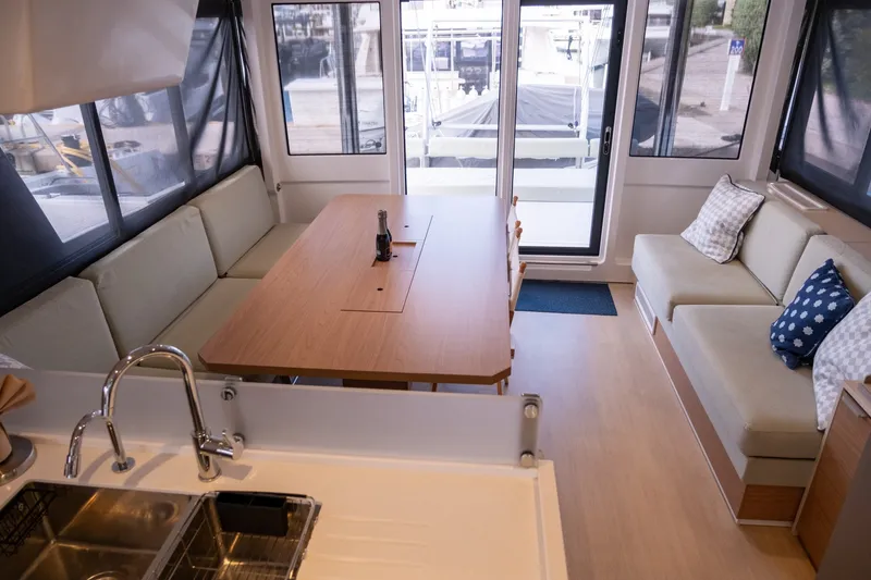 Slide: The Image of Bali 4.8 2025 - 6046189