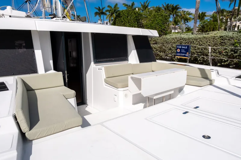 Slide: The Image of Bali 4.8 2025 - 6046203