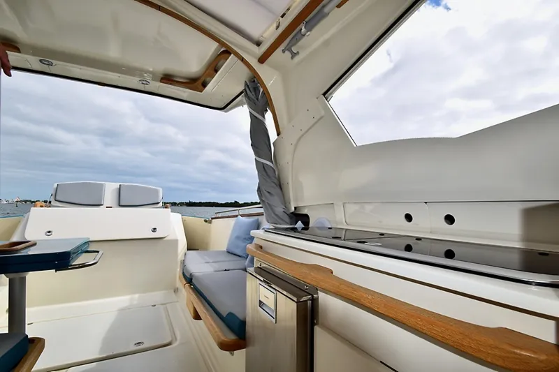 Slide: The Image of 0005658582 - 6043117