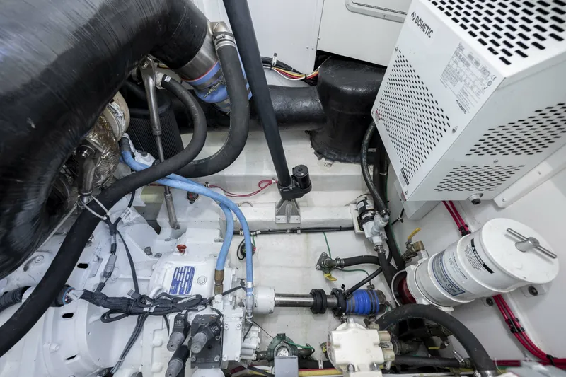 Slide: The Image of Albemarle 410 Express Fisherman 2019 - 6043150