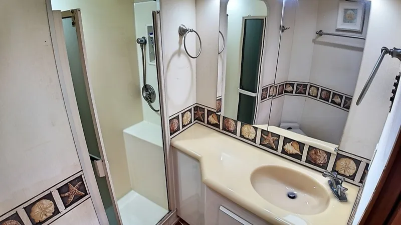 Slide: The Image of 0005654122 - 6043252