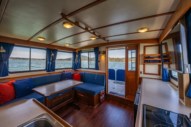 Slide: The Image of Pacific Trawler 40 1999 - 6043406