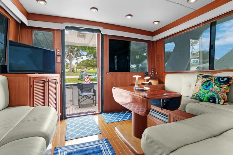 Slide: The Image of Salon Looking Aft, TV - 6062831