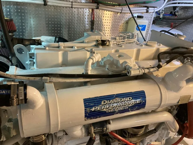 Slide: The Image of 450hp Diamond C Series Diesels - 6062907