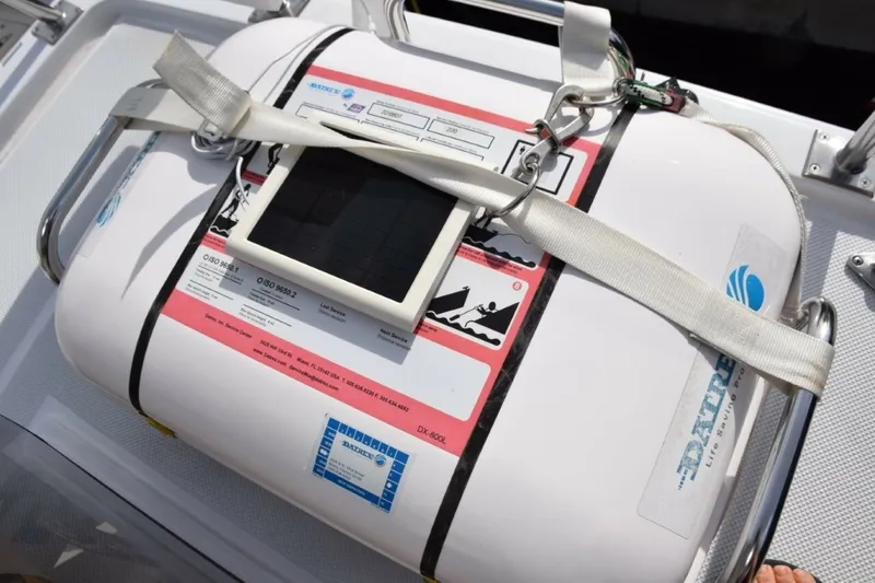 Slide: The Image of Newer Emergency Cannister Liferaft - 6062914