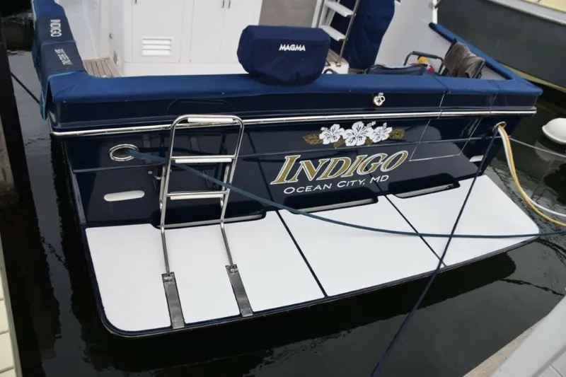 Slide: The Image of Fiberglass Swim Platform With Swim Ladder, INDIGO - 6062919