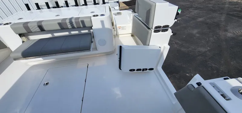 Slide: The Image of Cape Horn Yachts 47 2025 - 6043520