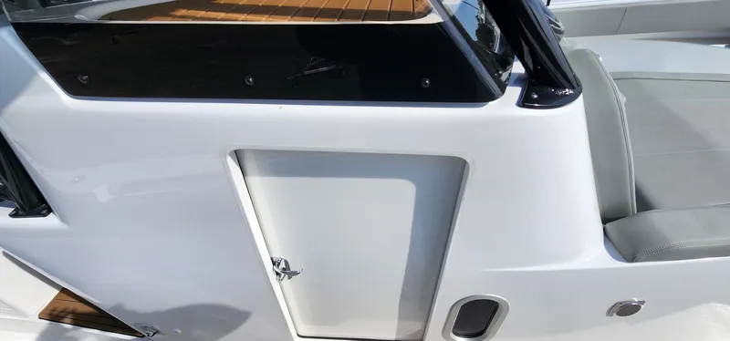 Slide: The Image of Cape Horn Yachts 47 2025 - 6043580