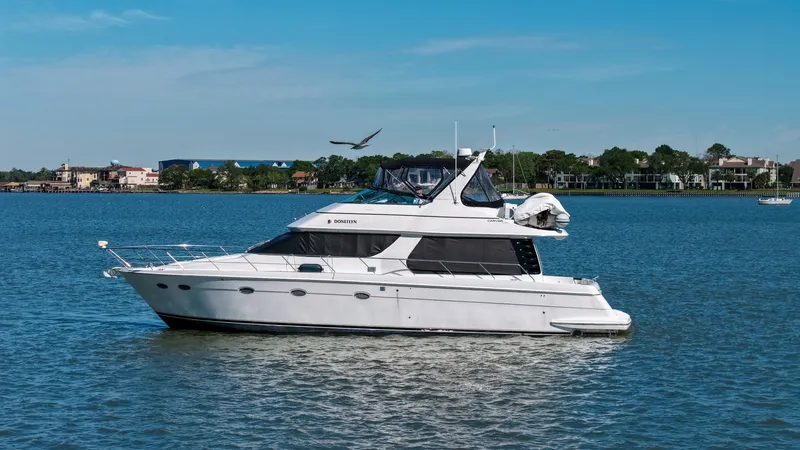 The Image of 1999 Carver 530 Voyager - 6043568