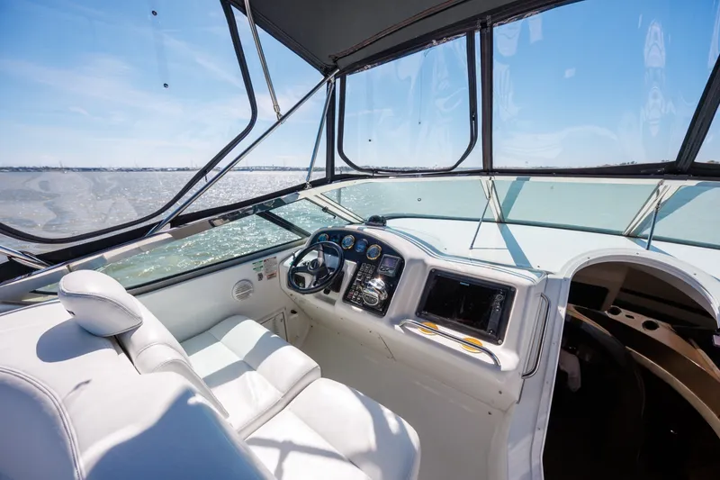 Slide: The Image of 1999 Carver 530 Voyager - 6043692