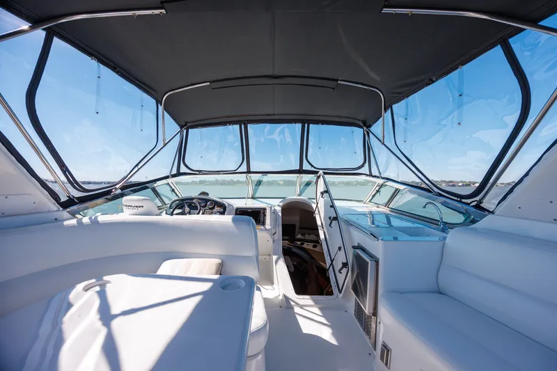Slide: The Image of 1999 Carver 530 Voyager - 6043698