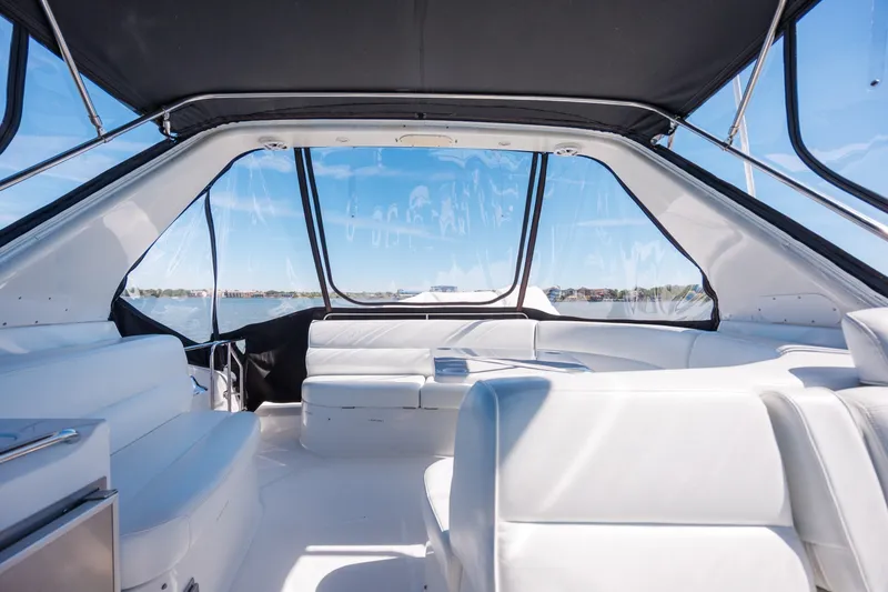 Slide: The Image of 1999 Carver 530 Voyager - 6043712
