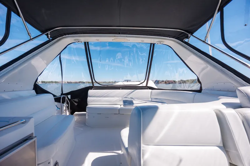 Slide: The Image of 1999 Carver 530 Voyager - 6043719