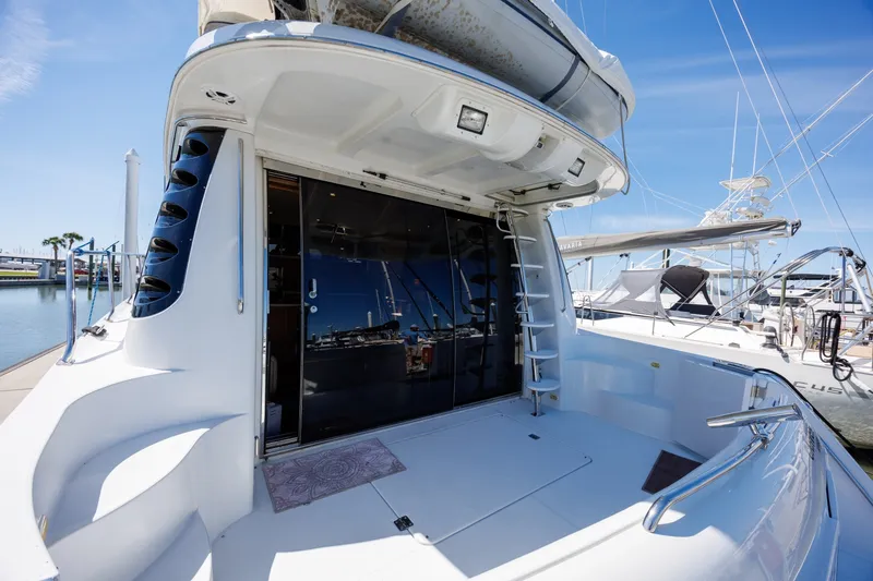 Slide: The Image of 1999 Carver 530 Voyager - 6043731