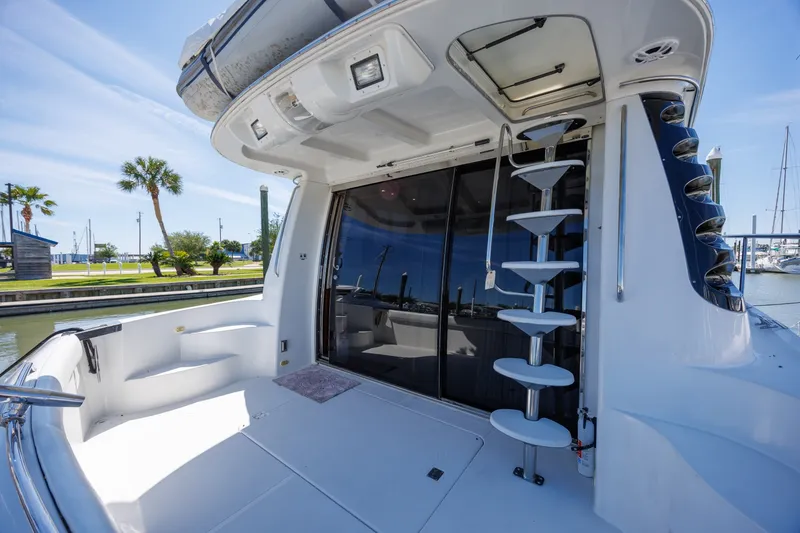 Slide: The Image of 1999 Carver 530 Voyager - 6043735