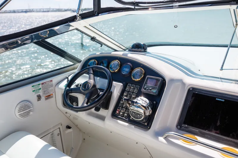 Slide: The Image of 1999 Carver 530 Voyager - 6043642