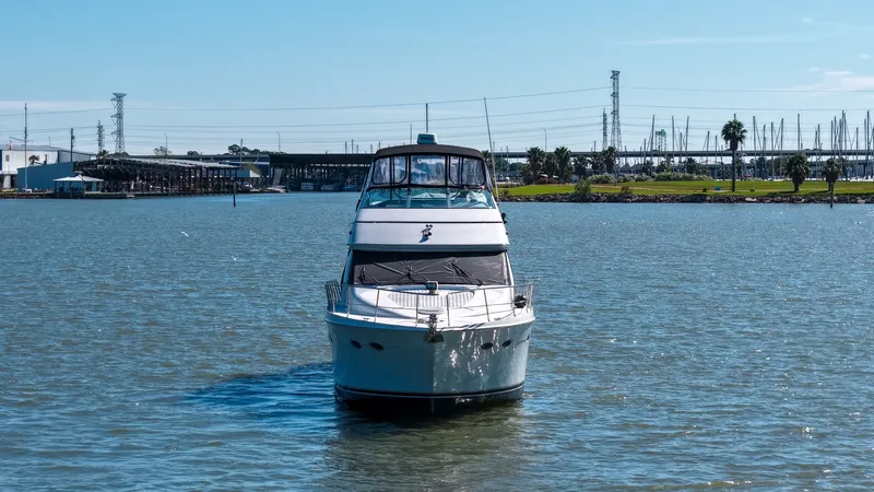 Slide: The Image of 1999 Carver 530 Voyager - 6043742