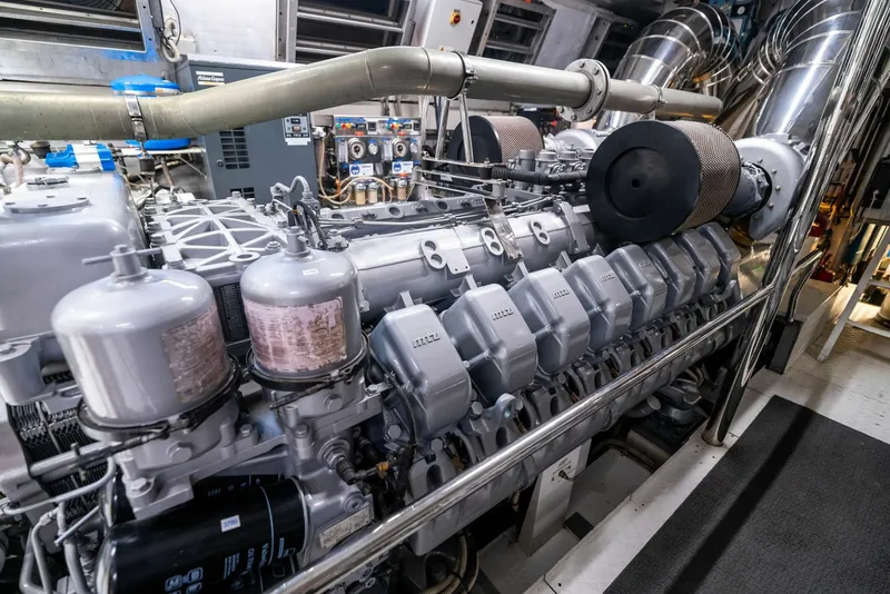 Slide: The Image of Mangusta 130 2005 - 6044077