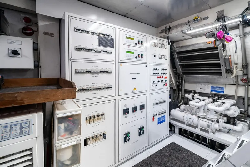 Slide: The Image of Mangusta 130 2005 - 6044083