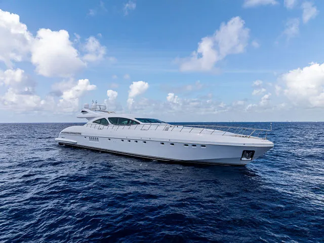 Slide: The Image of Mangusta 130 2005 - 128