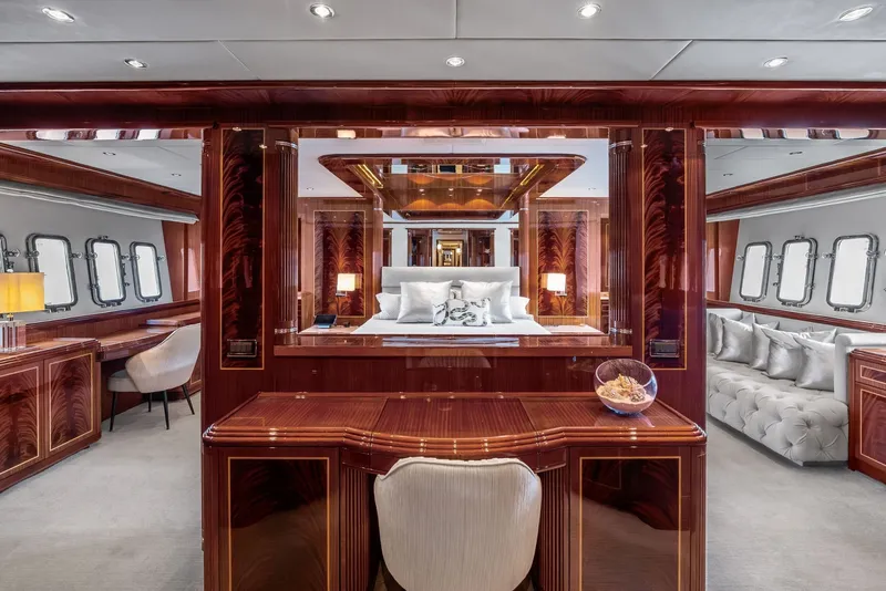 Slide: The Image of Mangusta 130 2005 - 6044015