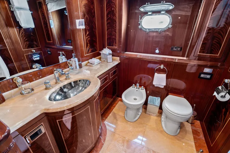 Slide: The Image of Mangusta 130 2005 - 6044011