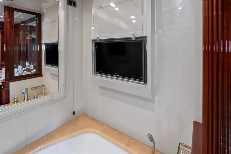 Slide: The Image of Mangusta 130 2005 - 6044025