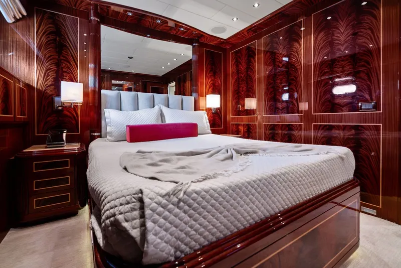 Slide: The Image of Mangusta 130 2005 - 6044027