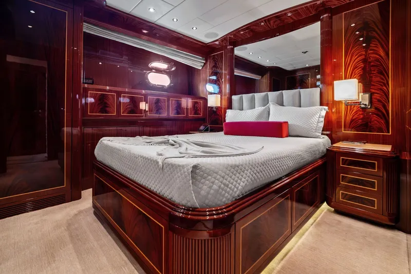 Slide: The Image of Mangusta 130 2005 - 6044029