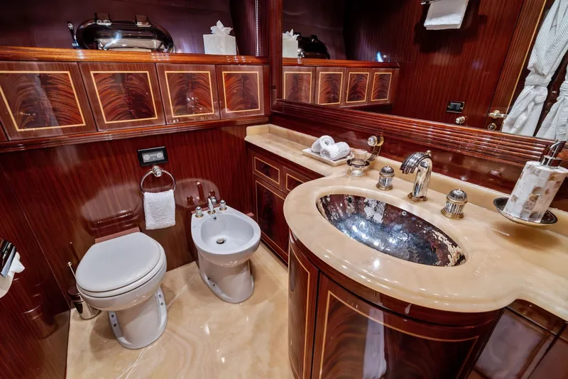 Slide: The Image of Mangusta 130 2005 - 6044041