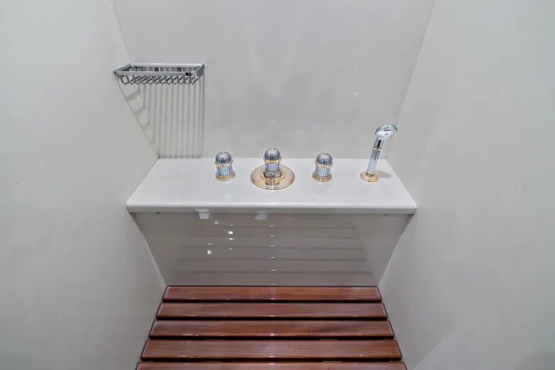 Slide: The Image of Mangusta 130 2005 - 6044042