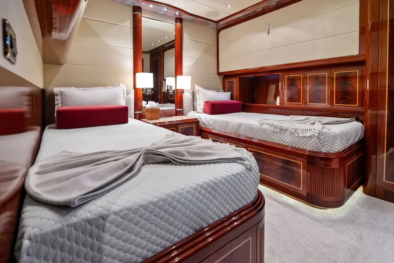 Slide: The Image of Mangusta 130 2005 - 6044054