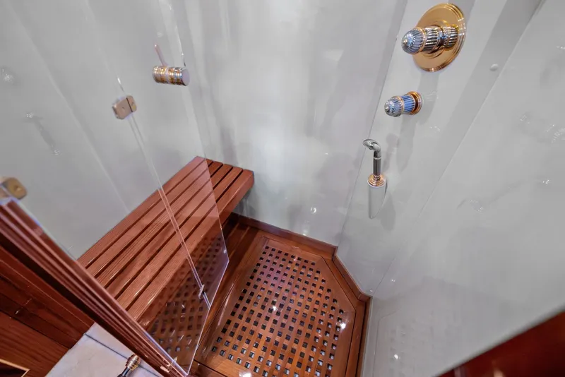 Slide: The Image of Mangusta 130 2005 - 6044051