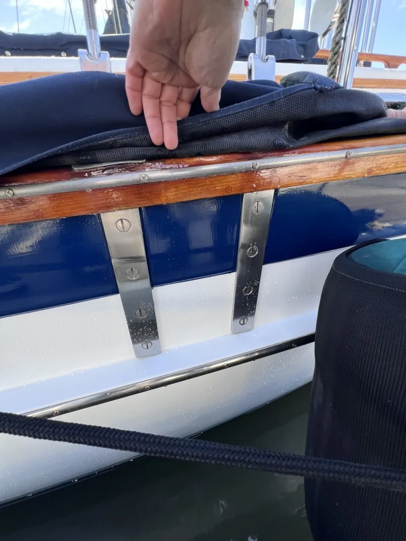 Slide: The Image of Cabo Rico 38R 1990 - 6044095