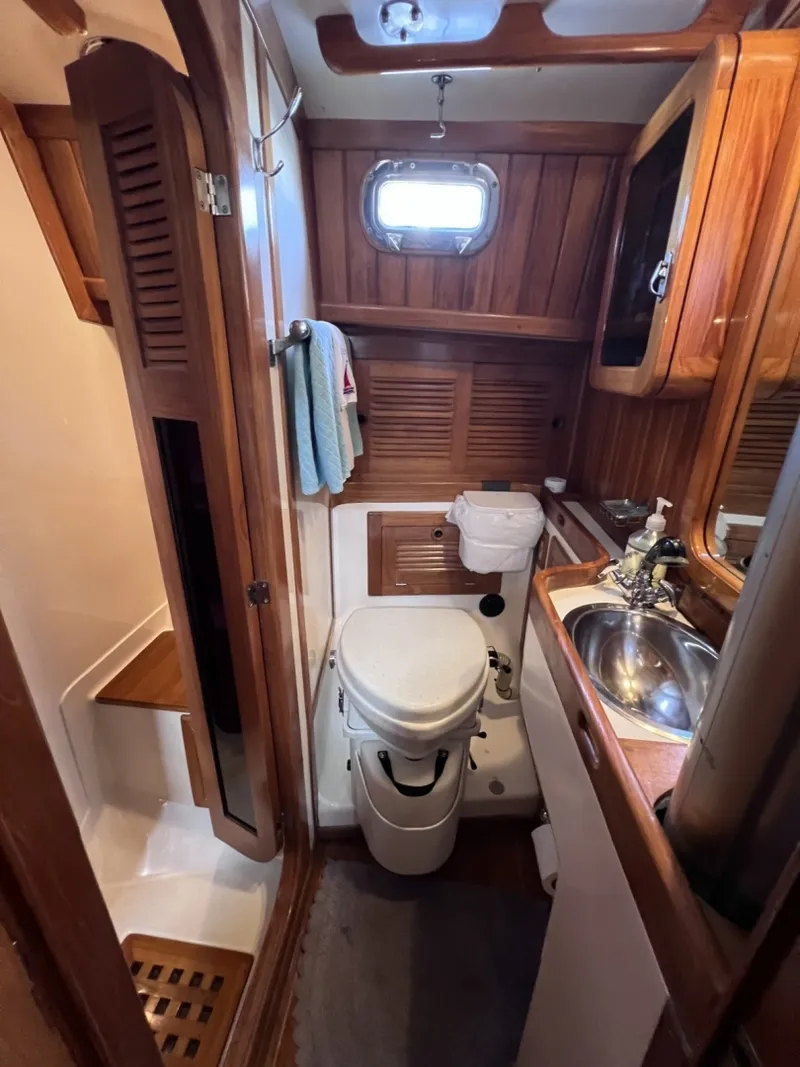 Slide: The Image of Cabo Rico 38R 1990 - 6044120