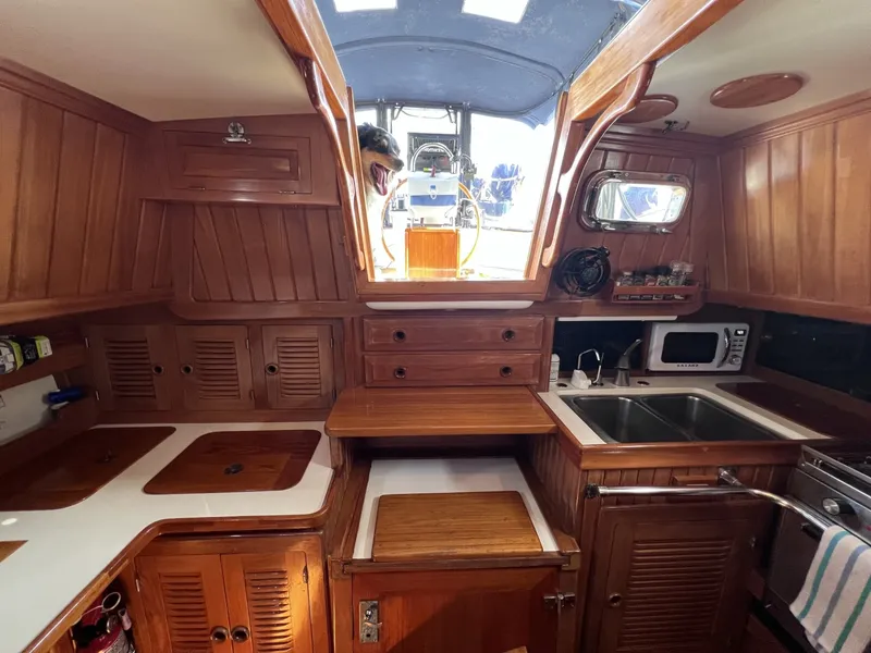 Slide: The Image of Cabo Rico 38R 1990 - 6044128