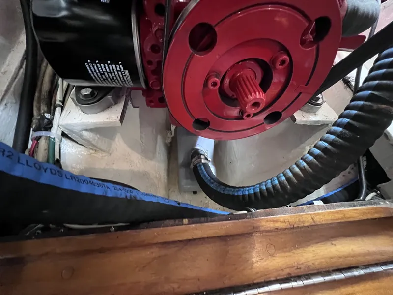 Slide: The Image of Cabo Rico 38R 1990 - 6044131