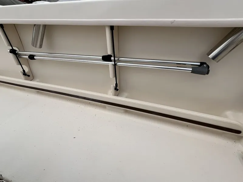 Slide: The Image of Grady-White 180 Fisherman 2022 - 6044154