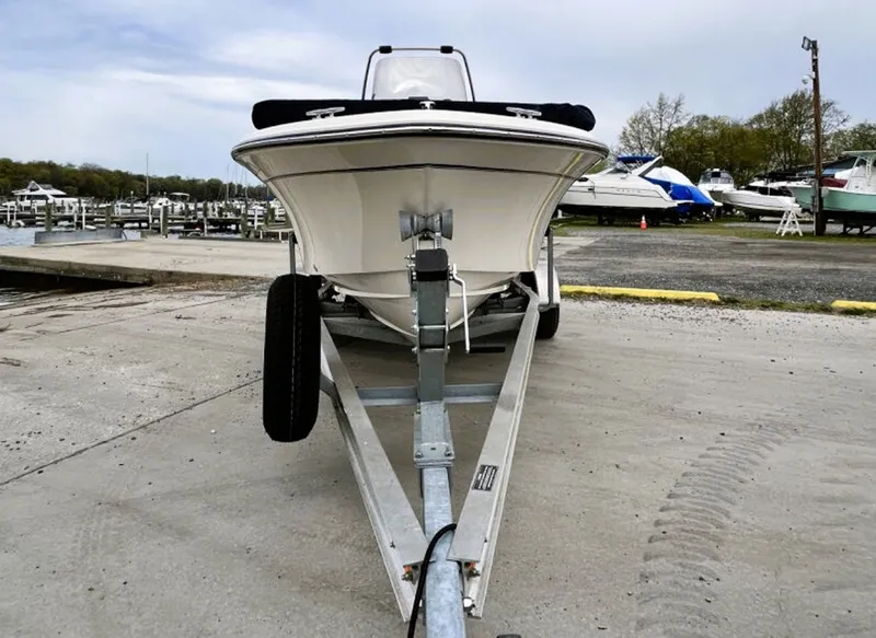 Slide: The Image of Grady-White 180 Fisherman 2022 - 6044142