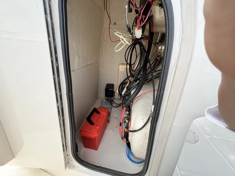 Slide: The Image of Grady-White 180 Fisherman 2022 - 6044162