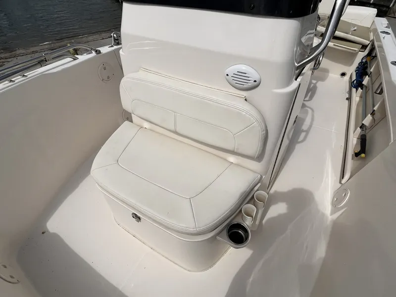 Slide: The Image of Grady-White 180 Fisherman 2022 - 6044163