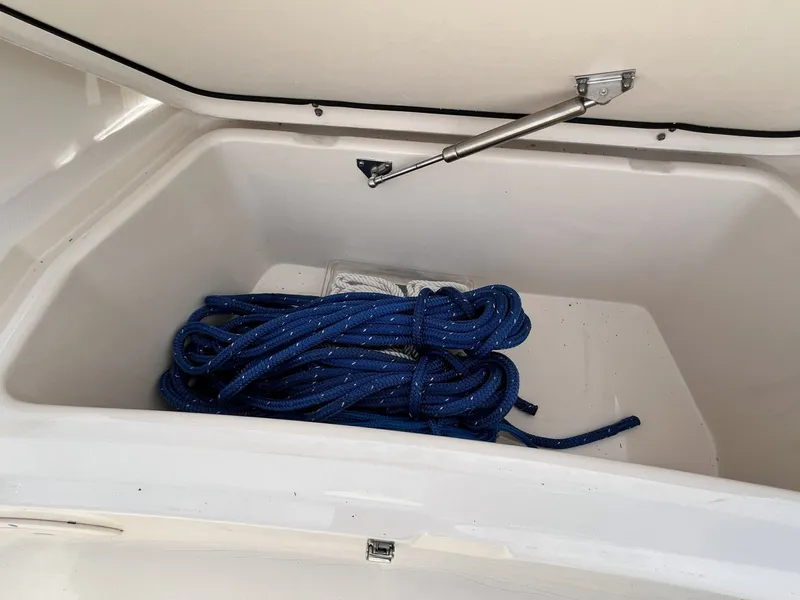 Slide: The Image of Grady-White 180 Fisherman 2022 - 6044164