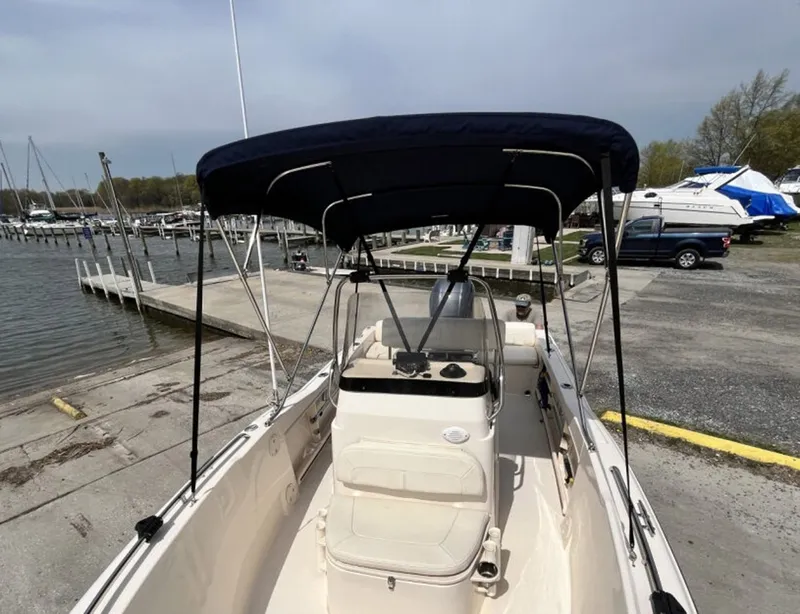 Slide: The Image of Grady-White 180 Fisherman 2022 - 6044165