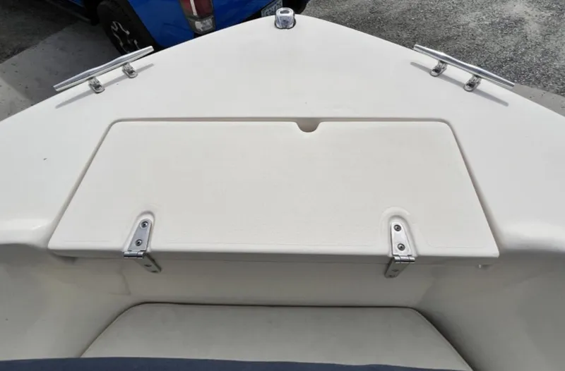 Slide: The Image of Grady-White 180 Fisherman 2022 - 6044169